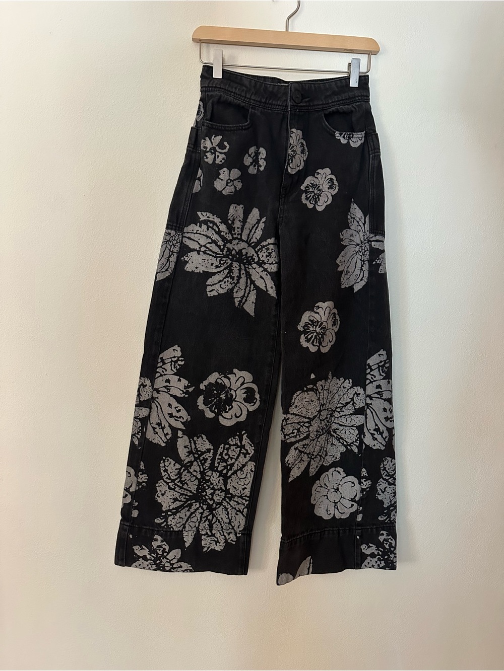 We The Free Black Wide Leg Jeans with Gray Floral Print - Picture 3 of 8